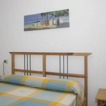 De Interian Apartment *